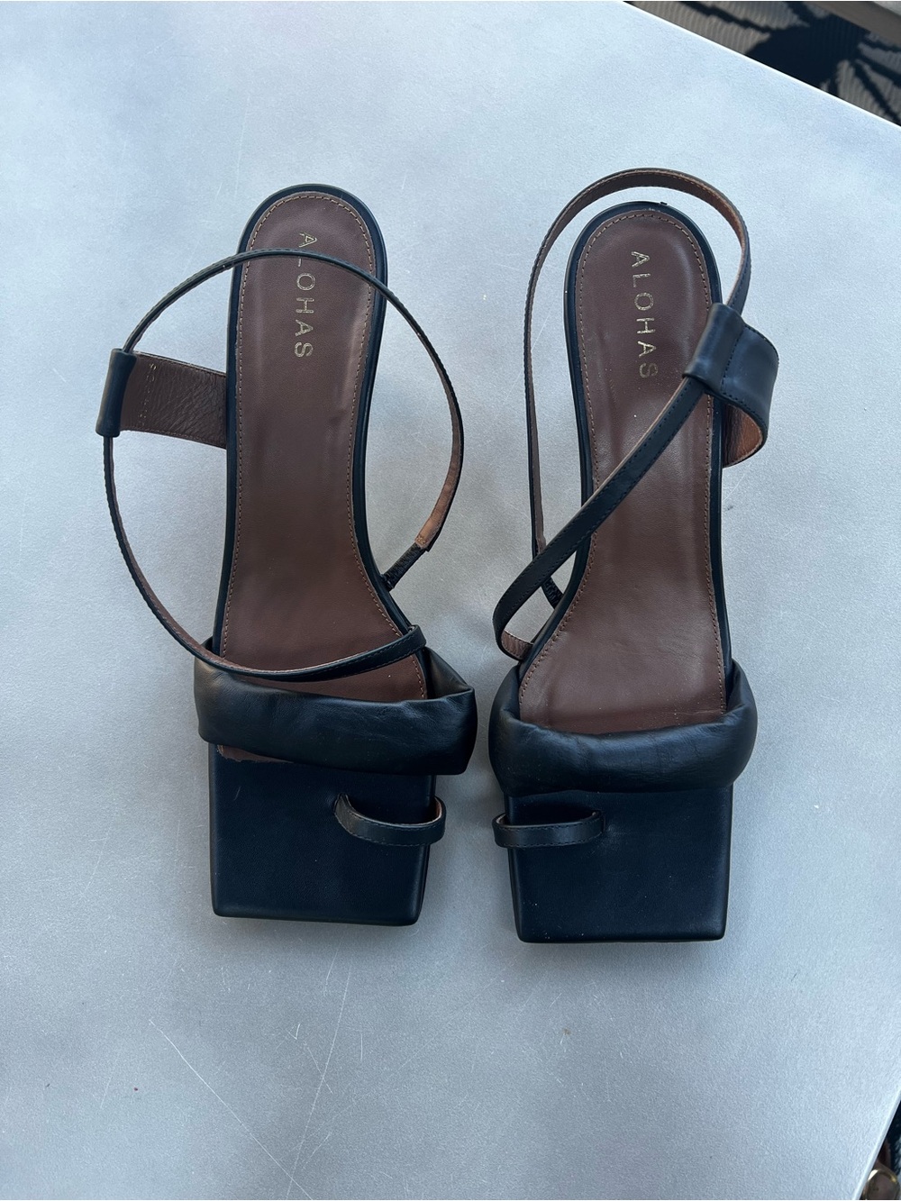 ALOHAS Black Square-Toe Padded Strap Heels